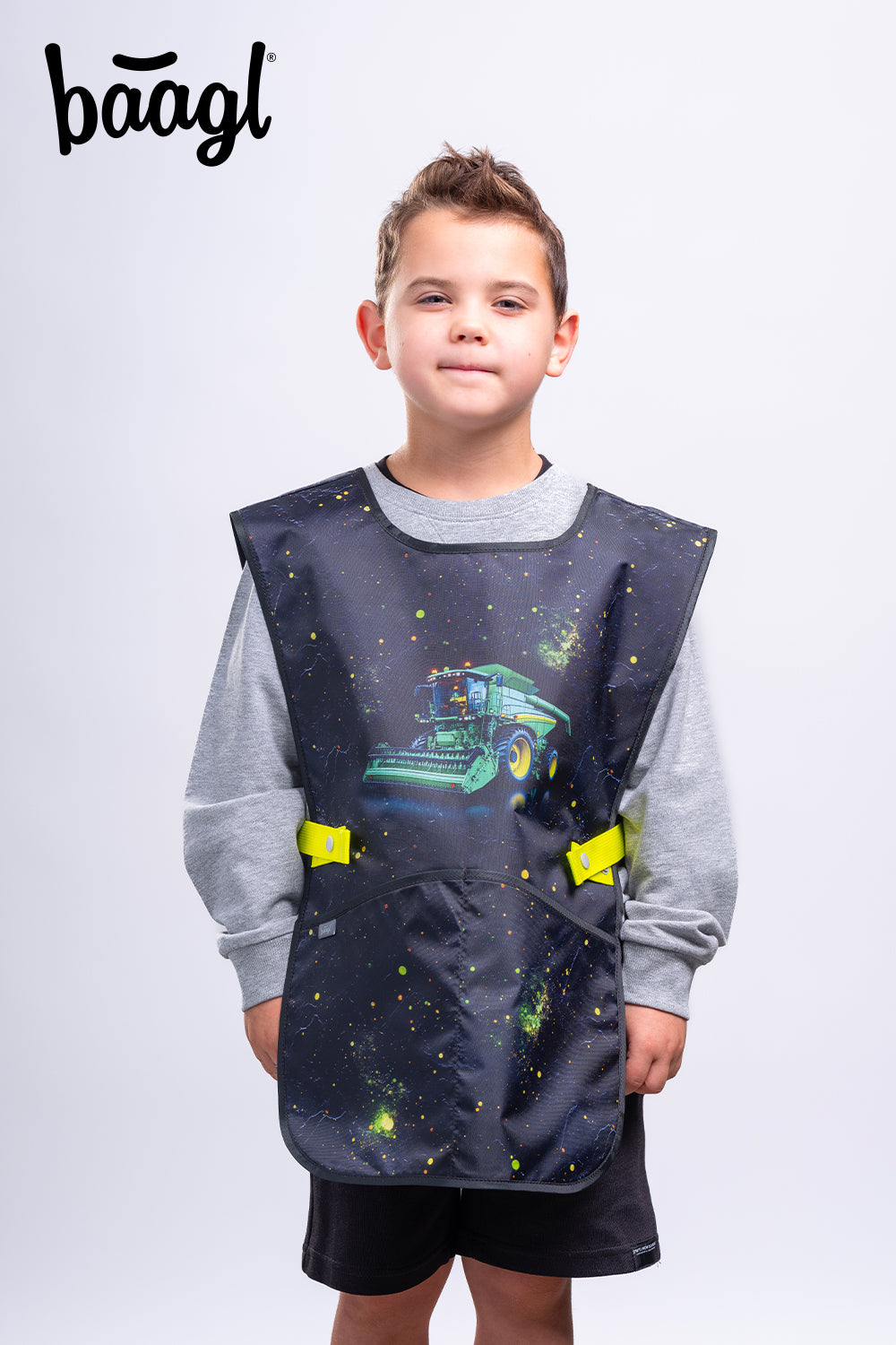 baagl-tractor-tablier-enfant-tracteur-lavable-poches image 5