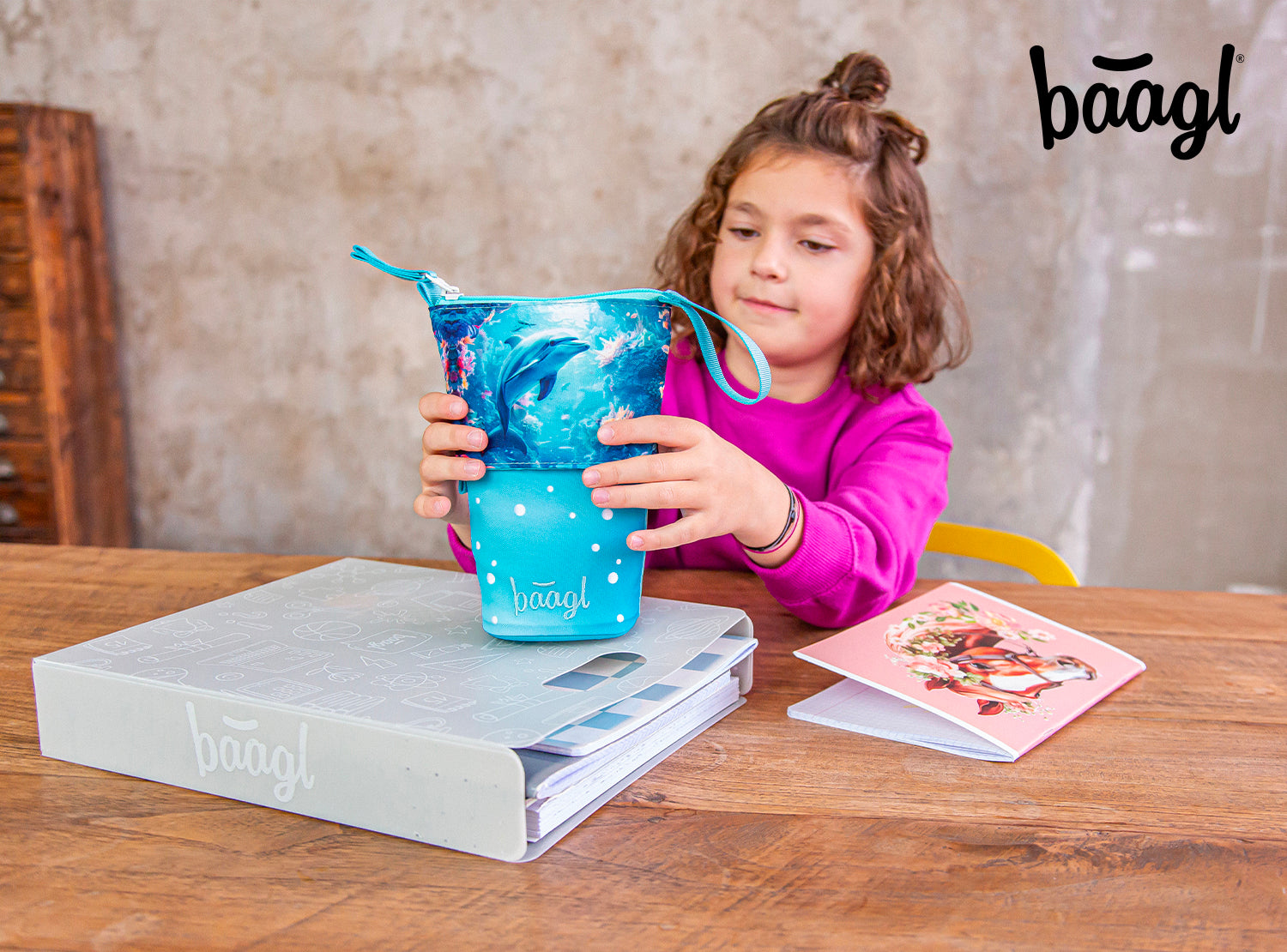 baagl-pop-up-dolphin-trousse-stand-recycl-e-dauphin image 7