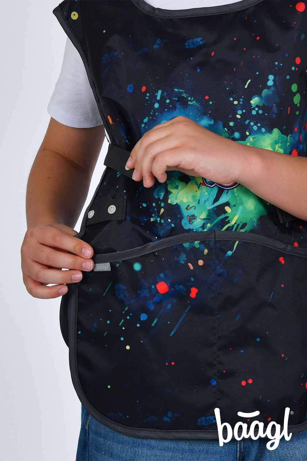 baagl-chill-tablier-enfant-cole-peinture-lavable-poches image 8
