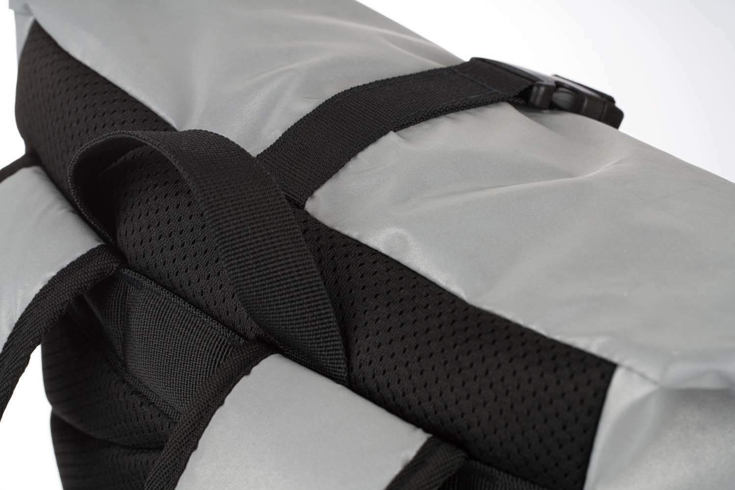 baagl-roll-sac-dos-nasa-reflective-roll-top-17-l image 8