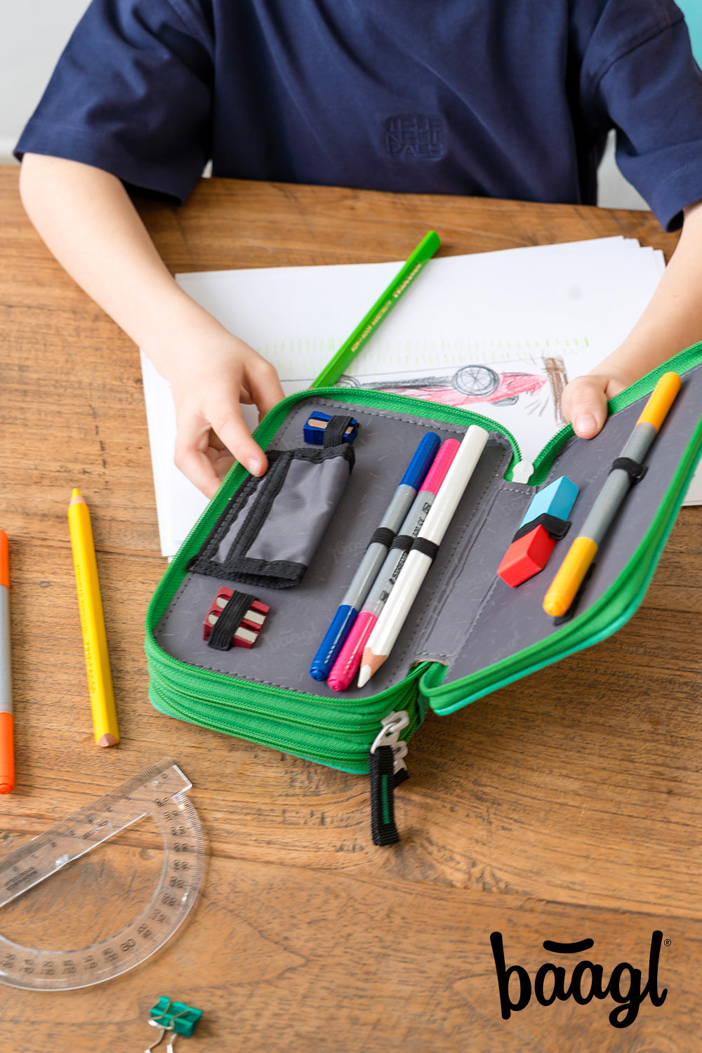 baagl-football-ball-trousse-3-compartiments-gar-on image 8