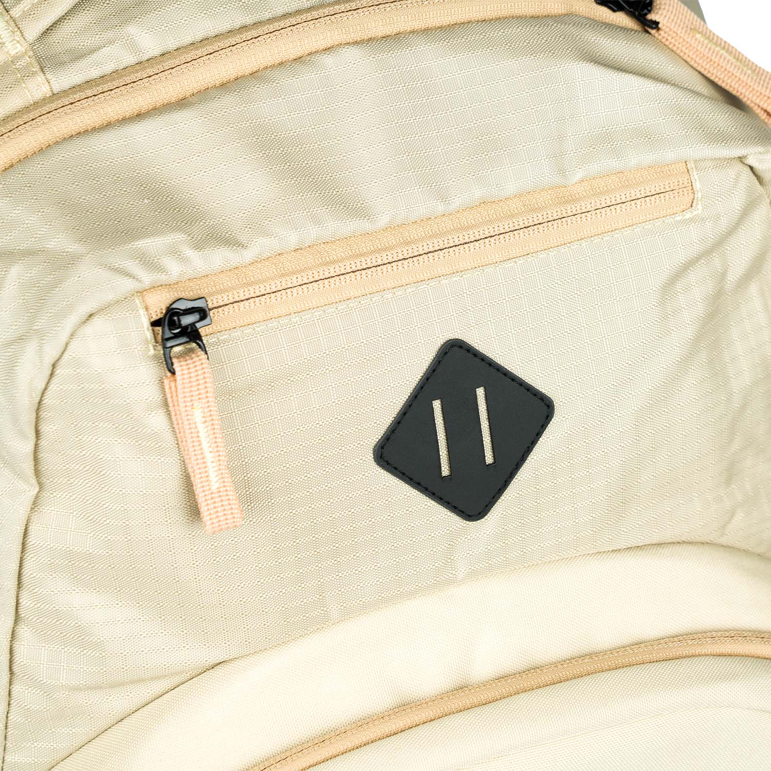 baagl-coolmate-beige-sac-dos-35-l-pc-17-pouces image 6